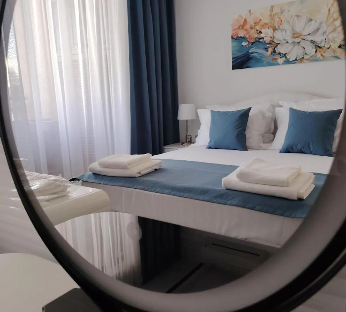 White Sand Lily Beach Apartment Σωζόπολη