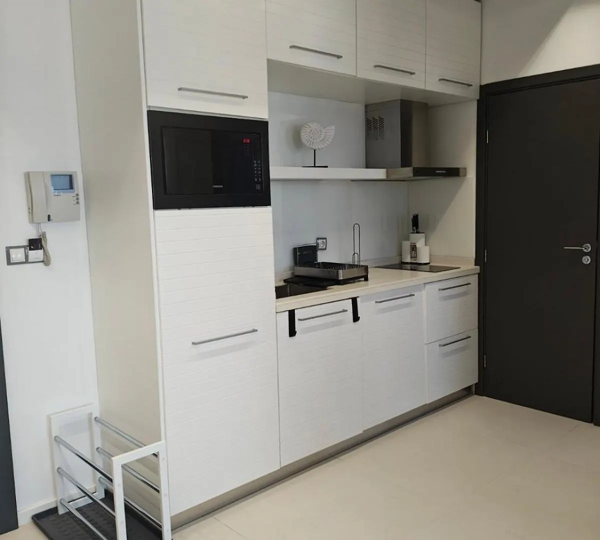 White Sand Lily Beach Apartment Σωζόπολη