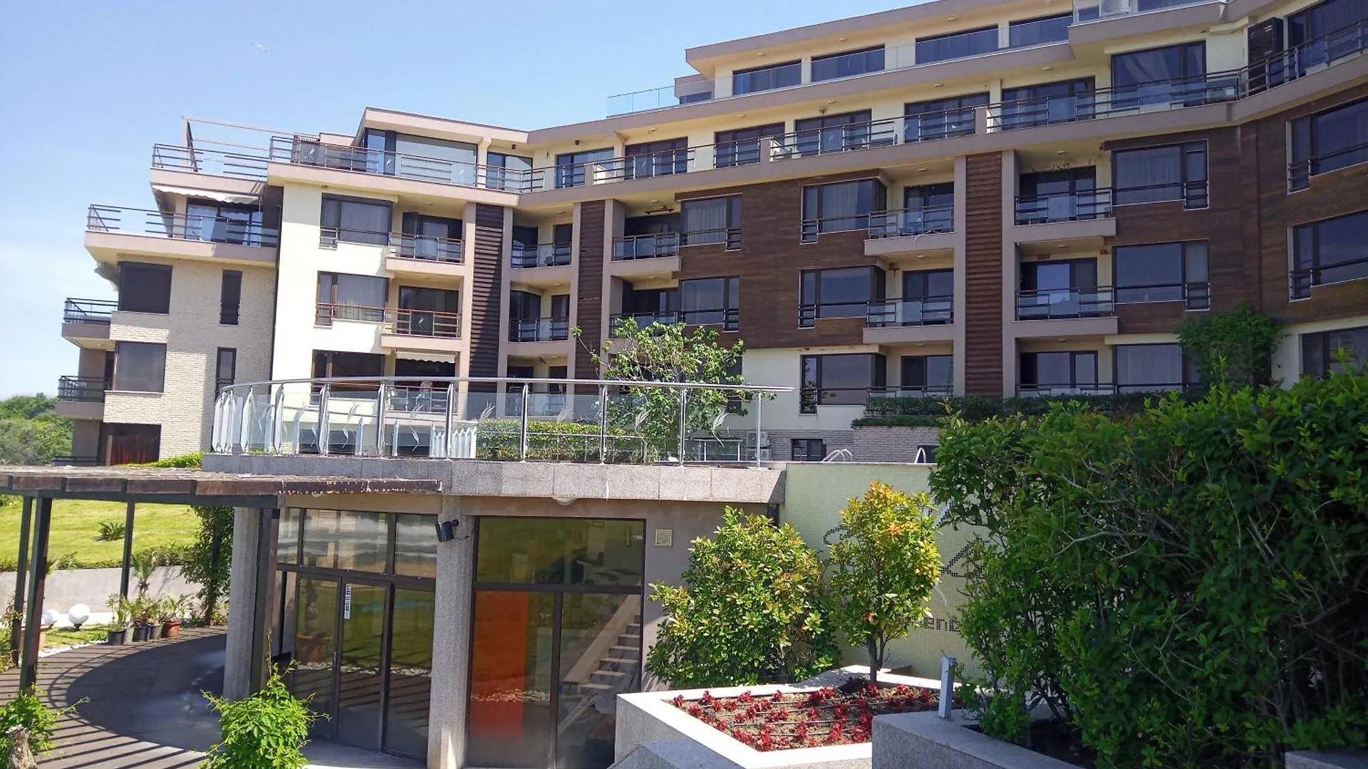 White Sand Lily Beach Apartment Σωζόπολη